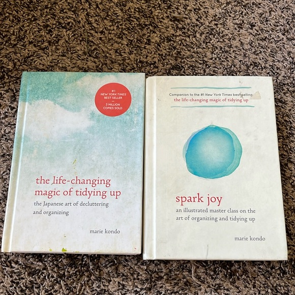 Marie Kondos The Life Changing Magic of Tidying Up & Spark Joy - Picture 1 of 6